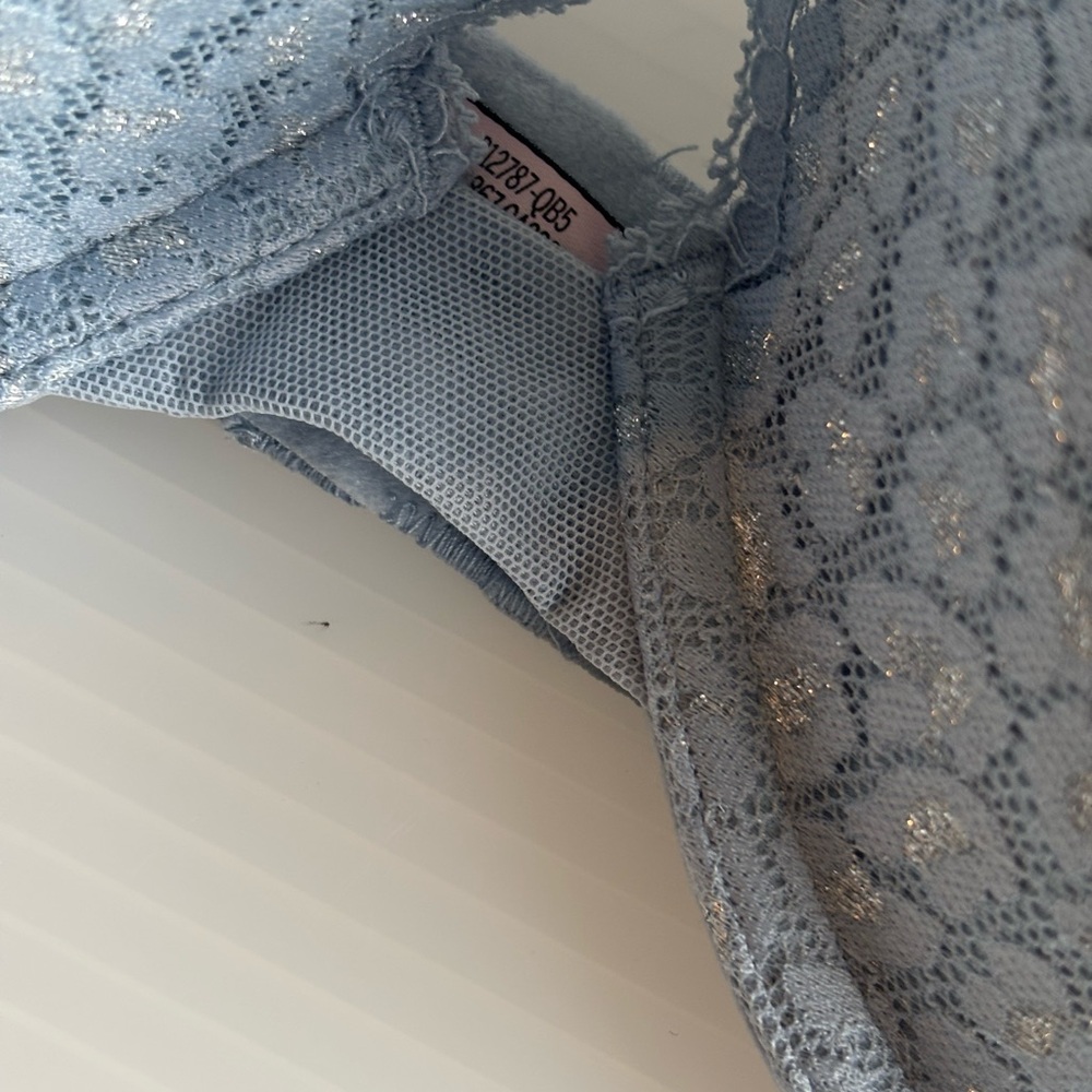 Victoria's Secret Bra 40C Sexy Tee Posey Blue Lace Push-Up Convertible St… - Picture 3 of 13